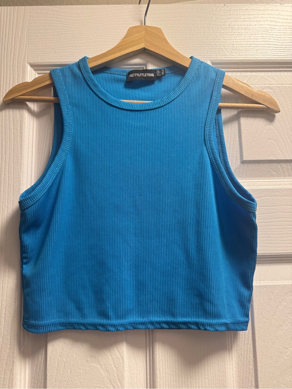 PrettyLittleThing Vibrant Turquoise Ribbed Crop Top
